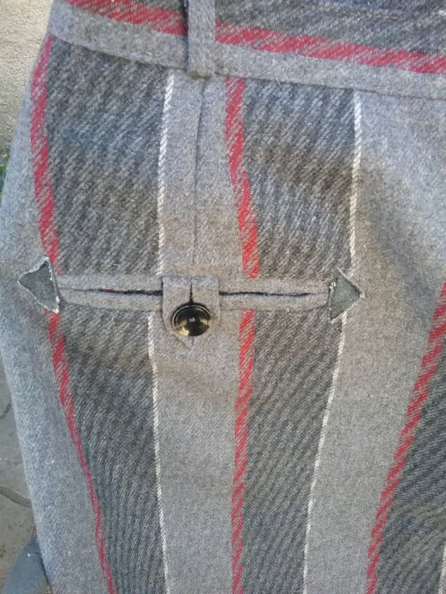 dos faldas invierno vintage talla 40,hay medida