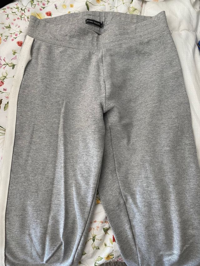 Legging bershka gris ralla blanca Talla S