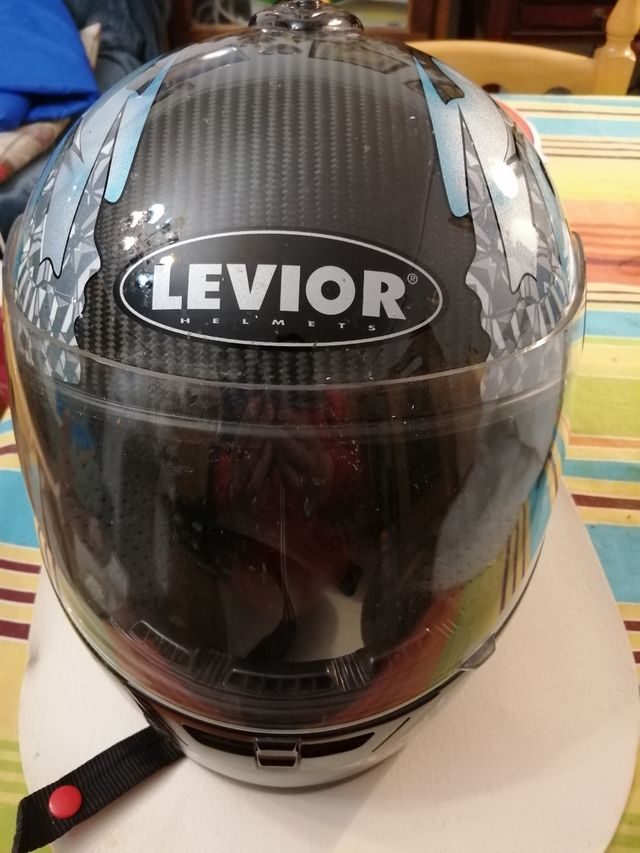 Casco moto integral marca LEVIOR
