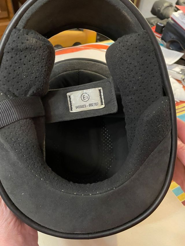 Casco moto integral marca LEVIOR