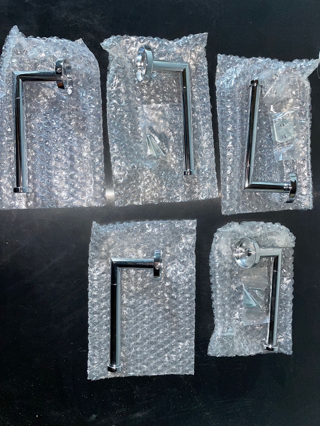 Colgadores toallas metálicos 4 unidades