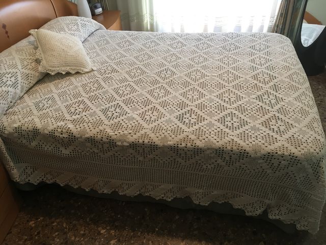 Ganchillo (colchas, manteles, fundas almohadones)