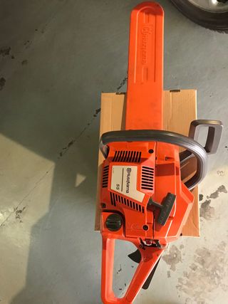 Motosierra Husqvarna 55 de segunda mano por 350 EUR en Móra la Nova en  WALLAPOP