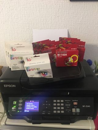 Impresora Epson WF-2540 (para arreglar) de segunda mano por 30 EUR en  Sevilla en WALLAPOP