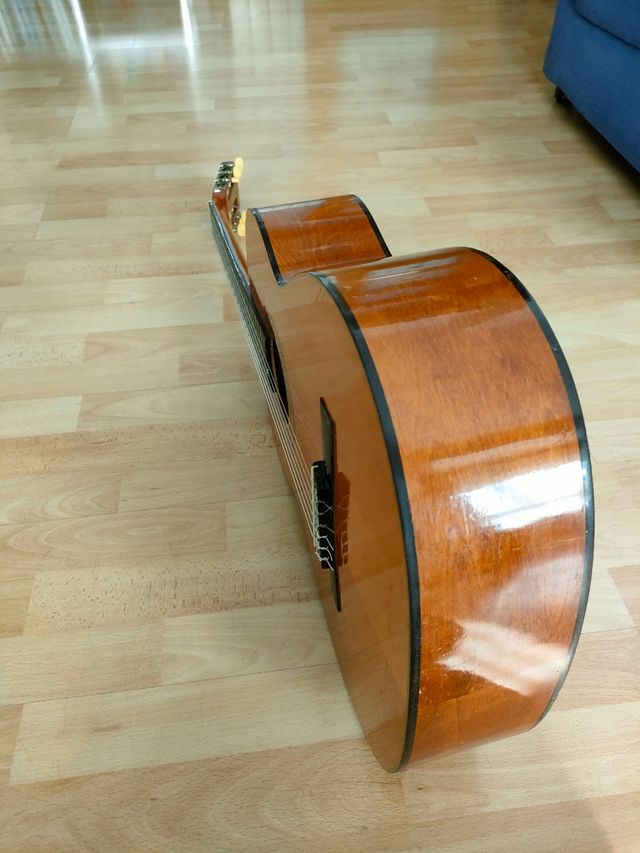 Guitarra clásica Aria