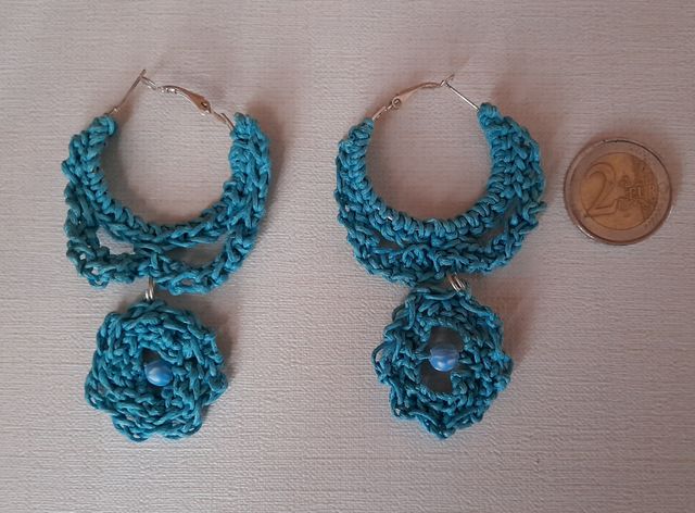 Pendientes de ganchillo ideales para romerías.  
