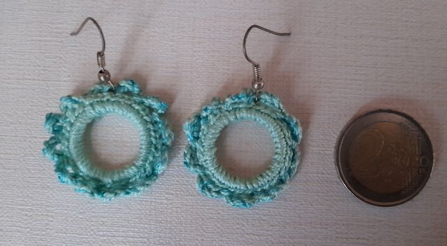 Pendientes de ganchillo ideales para romerías.  