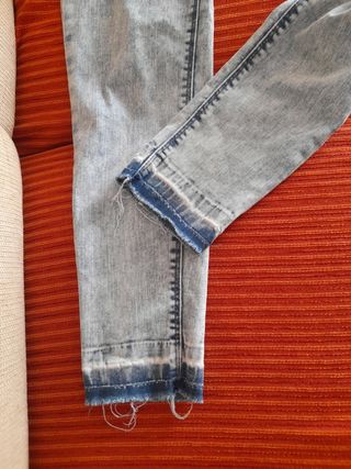 Pantalón vaquero mujer. LEFTIES. de segunda mano por 5 EUR en Motril en  WALLAPOP