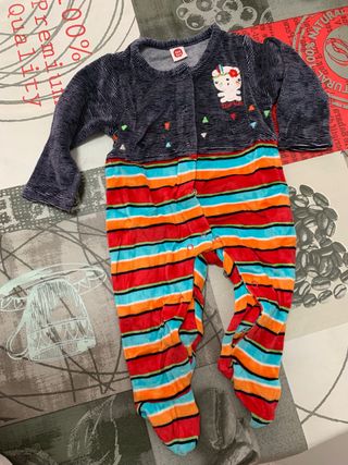 Conjunto tuk tuk bebé 68 de segunda mano por 25 EUR en A Coruña en WALLAPOP