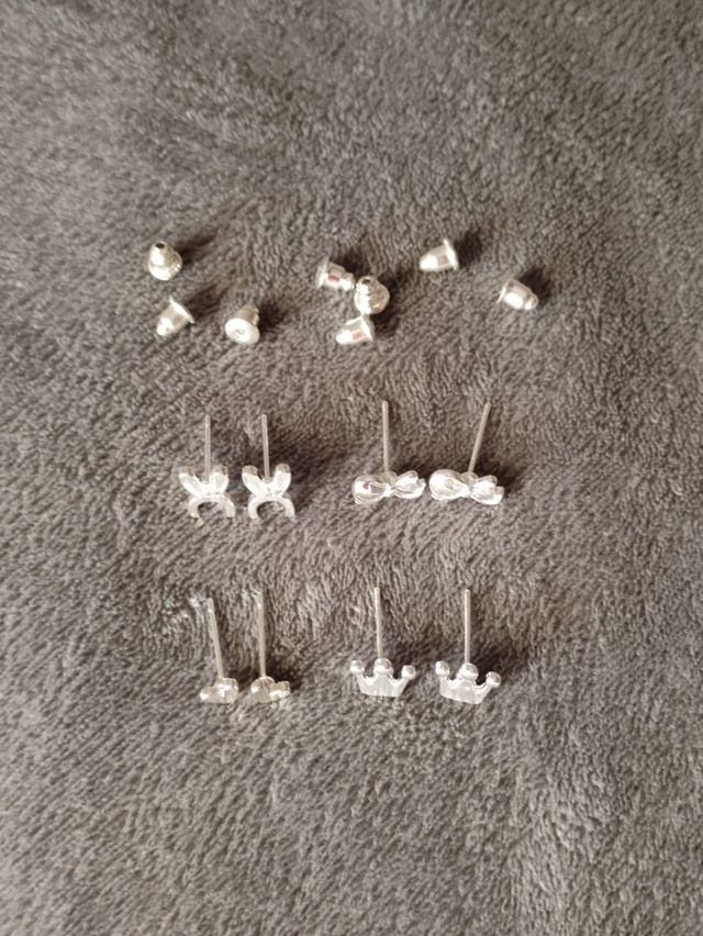 Pendientes pequeños monísimos