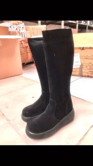 Lote botas altas de piel señora de segunda mano por 6 EUR en Fuensalida en  WALLAPOP