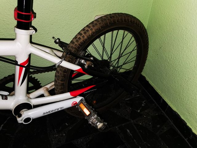 Bicicleta MONTY BMX