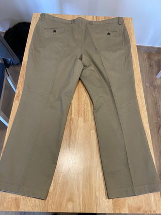 Pantalones Dockers talla grande hombre de segunda mano por 19 EUR en Madrid  en WALLAPOP