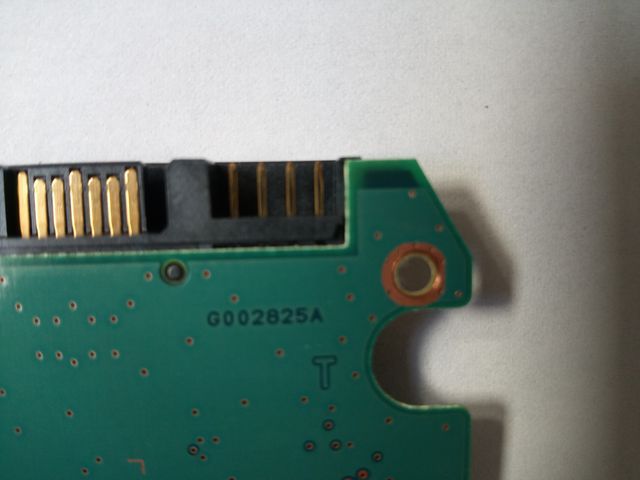 Placa lógica disco duro Toshiba G002825A.