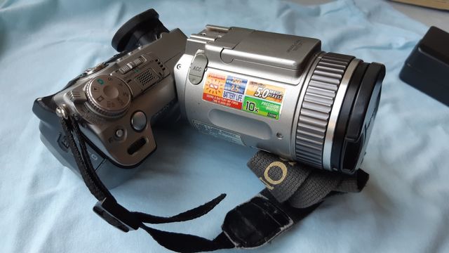 Sony DSC F707