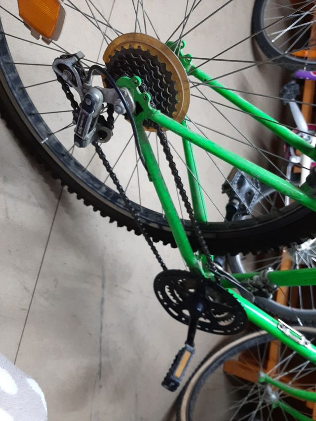 BICICLETA DE MONTAÑA CON MARCHAS