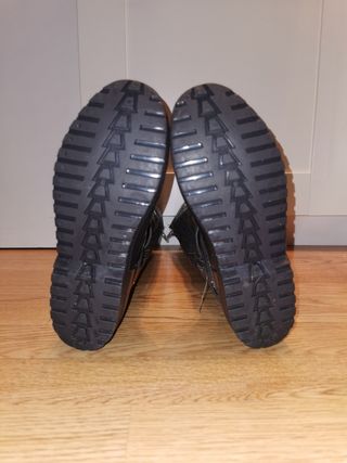 Botas agua Mustang mujer gris de segunda mano por 30 EUR en Oviedo en  WALLAPOP