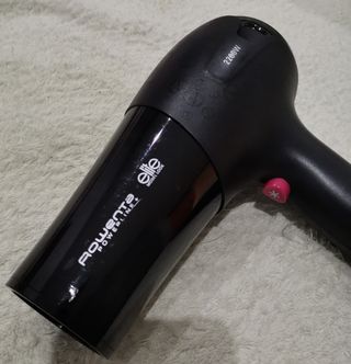 Secador Rowenta CV5022 de segunda mano por 10 EUR en Cornellà de Llobregat  en WALLAPOP