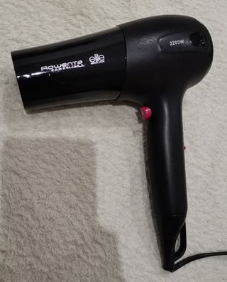 Secador Rowenta CV5022 de segunda mano por 10 EUR en Cornellà de Llobregat  en WALLAPOP
