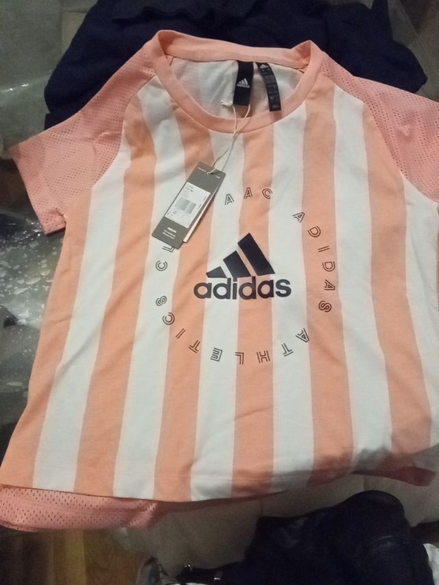 camiseta Adidas a estrenar talla L.