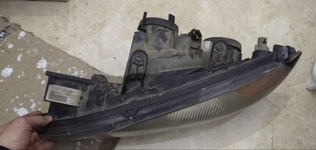 Faros delanteros Nissan Primera P11