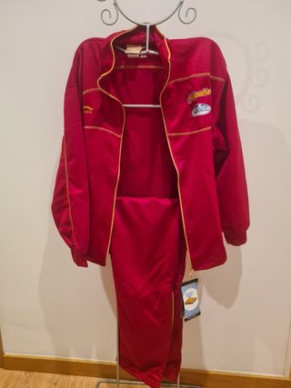 Chandal oficial selección española basket de segunda mano por 45 EUR en  Zaragoza en WALLAPOP