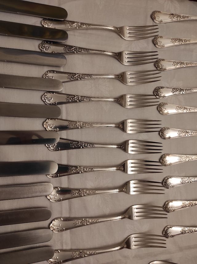 Cubertería de alpaca