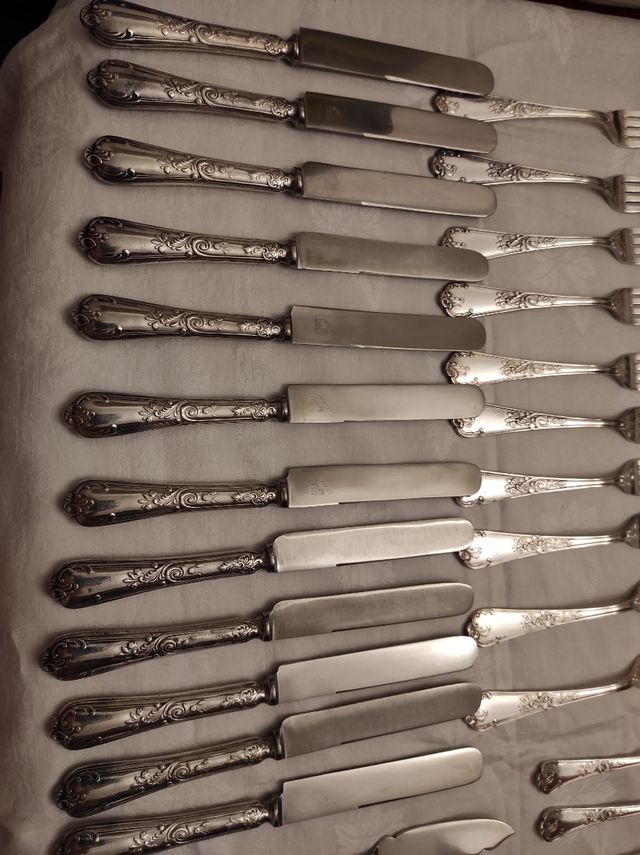 Cubertería de alpaca