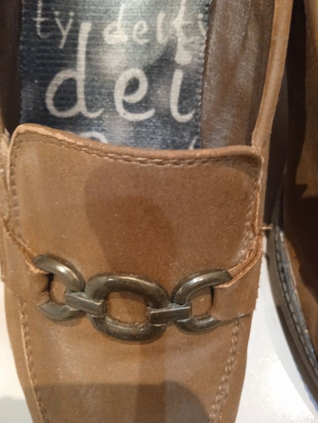 Zapatos marrones de mujer con ebilla n. 39