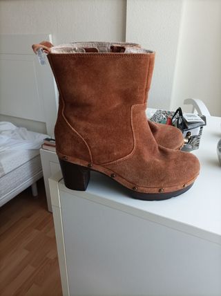 Botines Clark mujer de segunda mano por 20 EUR en Murcia en WALLAPOP