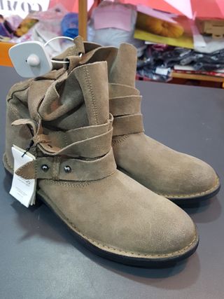 Botines Mango de segunda mano en Cornellà de Llobregat en WALLAPOP