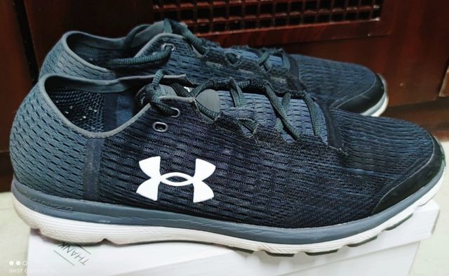 Zapatillas Hombre Under Amour talla 47,5 nuevas.