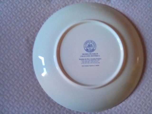 PLATO CERÁMICA LA CARTUJA DE SEVILLA