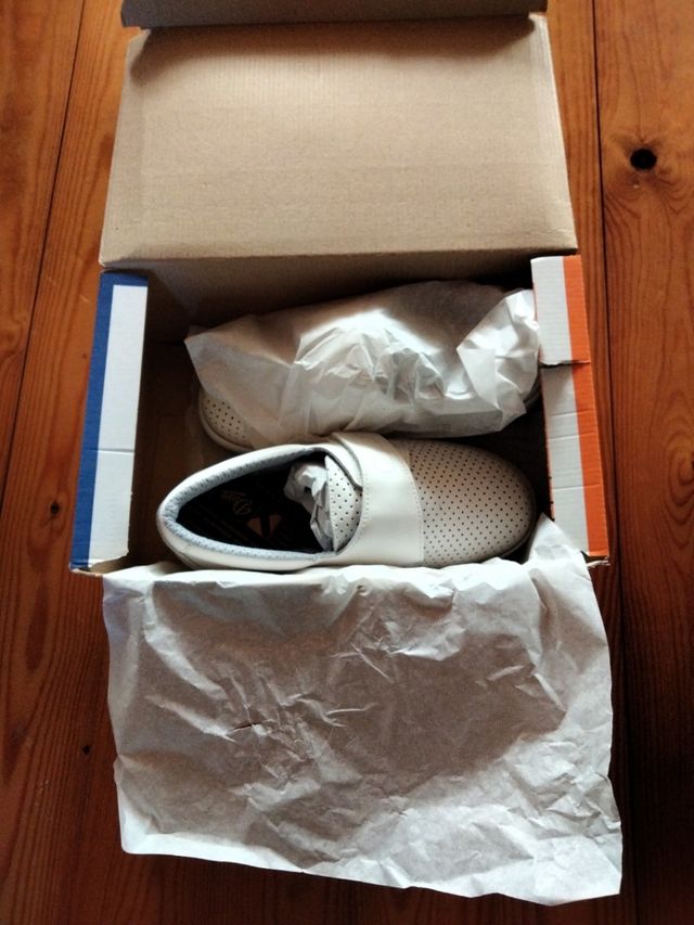 zapato trabajo DIAN modelo SC blanco