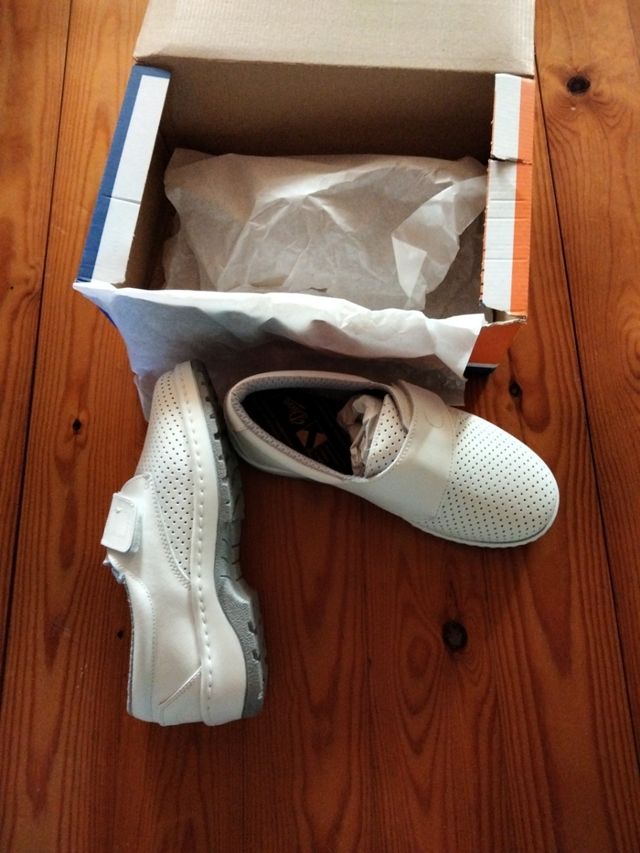 zapato trabajo DIAN modelo SC blanco