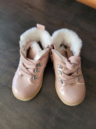 BOTITA INGLESA BEBE PIEL LEON SHOES