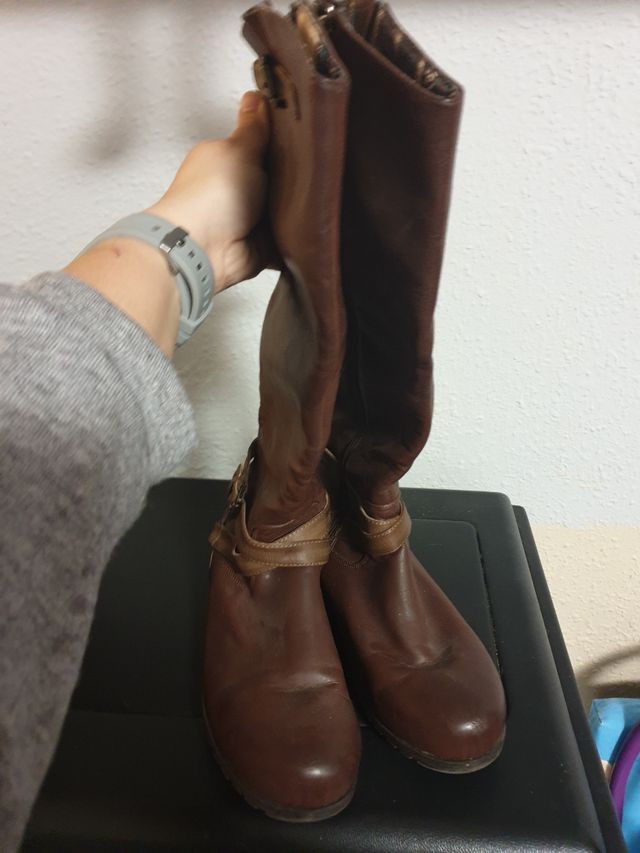 BOTAS MUSTANG COLOR MARRON