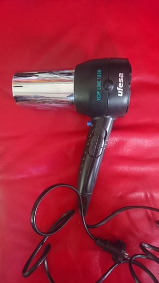 Secador de pelo Ufesa de segunda mano en WALLAPOP