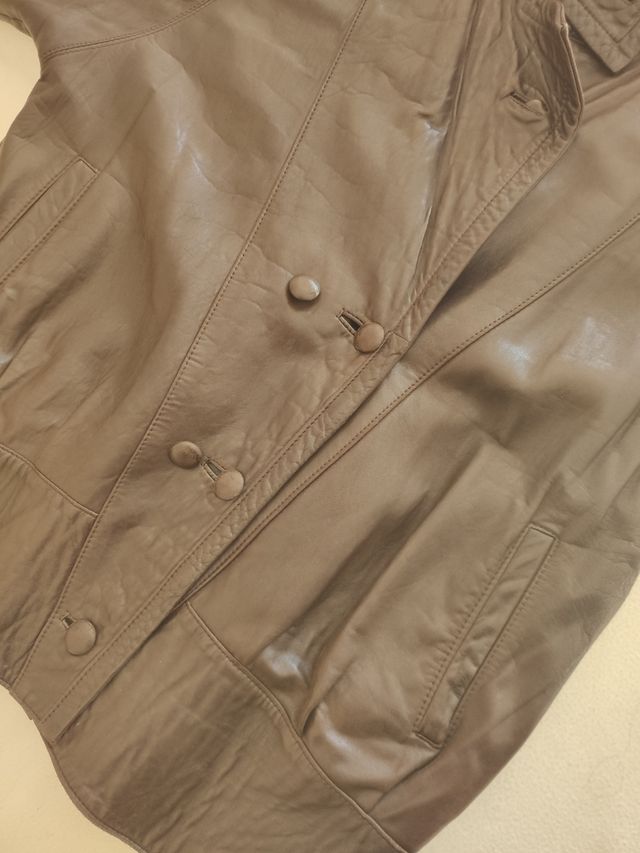 Chaquetón de piel auténtica de mujer