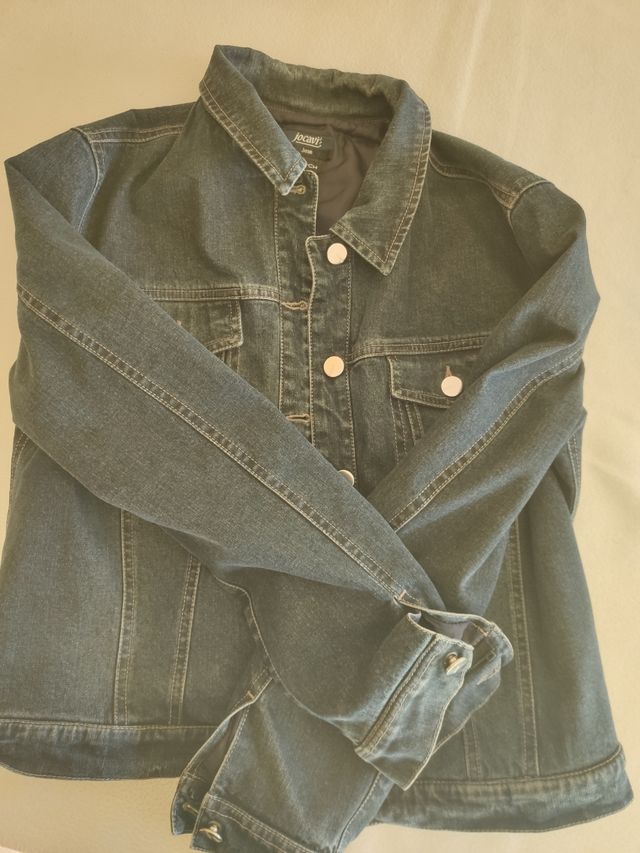 Cazadora vaquera de mujer de El Corte Inglés