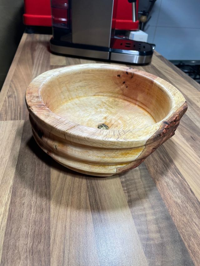 Cuenco de madera maciza de encina