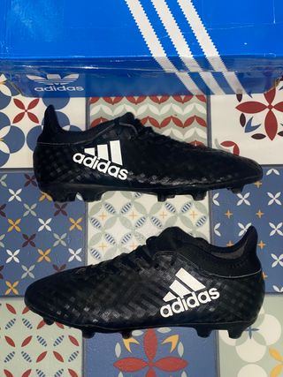 Botas Adidas Techfit negras 38 2\\/3 de segunda mano por 20 EUR en Vila-Seca  en WALLAPOP