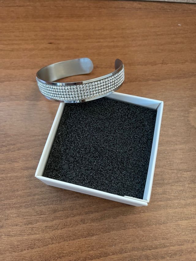 Pulsera metal con cristales nueva