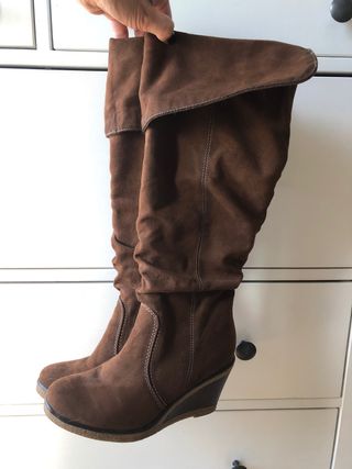 Botas altas Graceland, talla 36, buen estado de segunda mano por 10 EUR en  Madrid en WALLAPOP