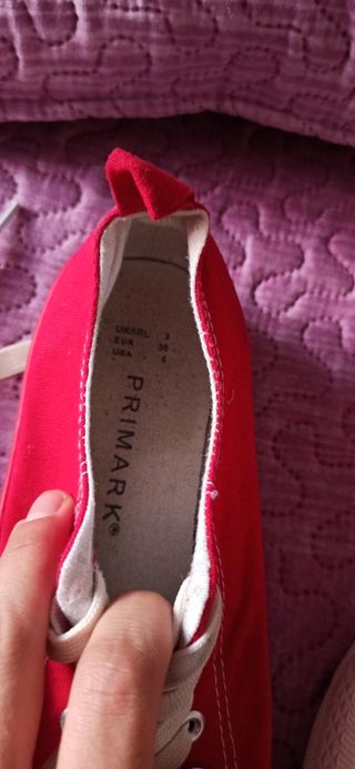 ZAPATILLAS ROJAS PRIMARK 36 de segunda mano por 4 EUR en Campillo de  Llerena en WALLAPOP