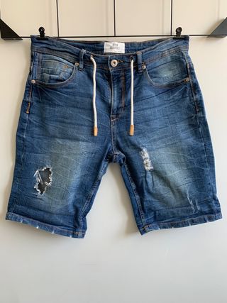 Pantalón Vaquero Corto Lefties de segunda mano por 5 EUR en Valladolid en  WALLAPOP