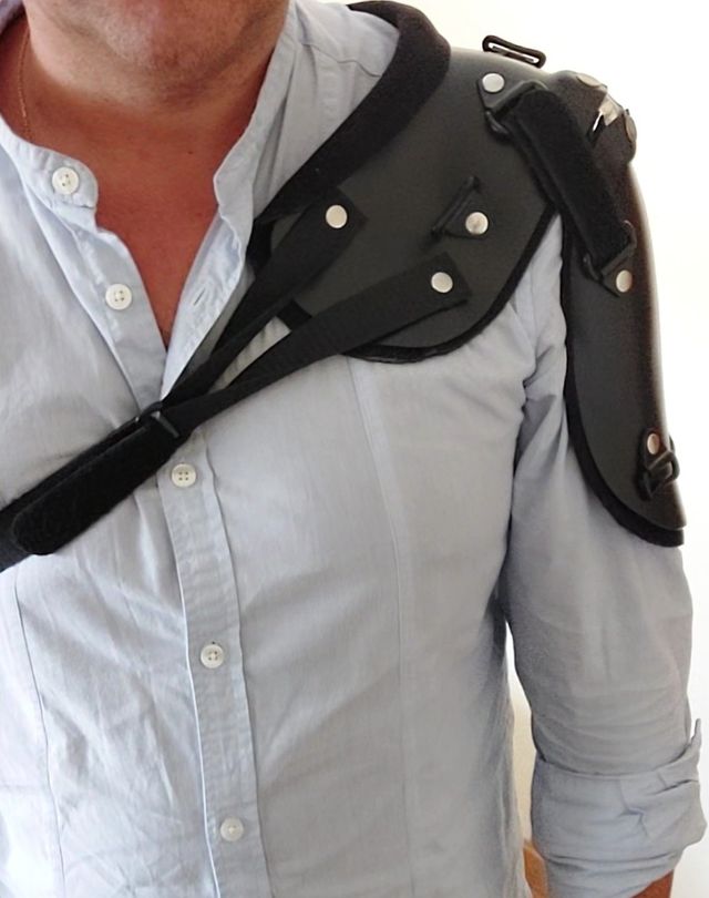 Inmovilizador de hombro izquierdo