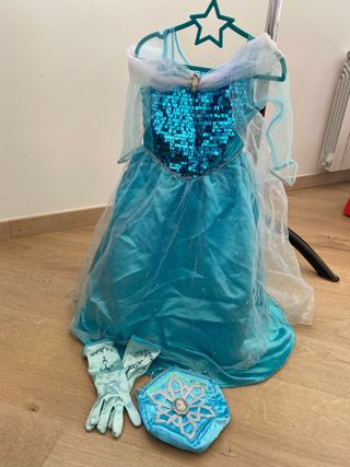 Disfraz Frozen de segunda mano por 35 EUR en Igualada en WALLAPOP