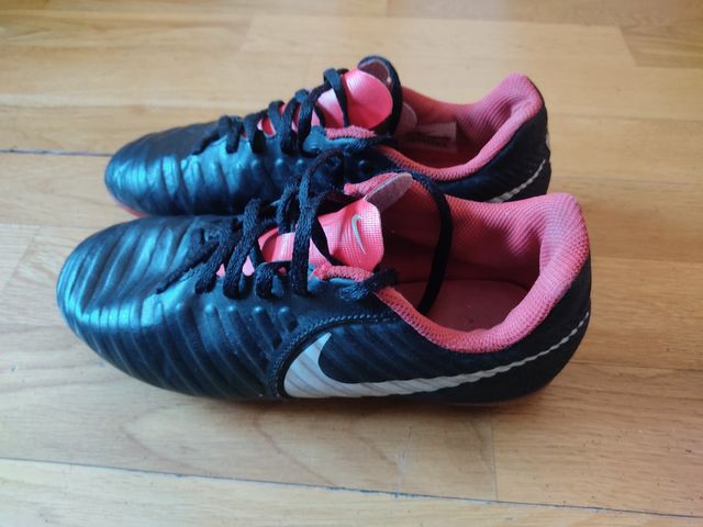 Botas de fútbol.