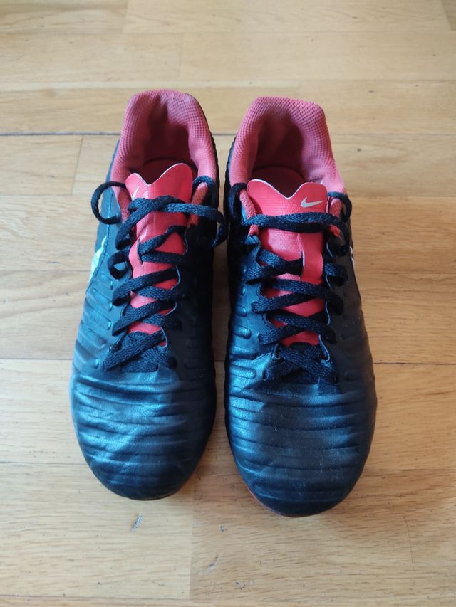 Botas de fútbol.